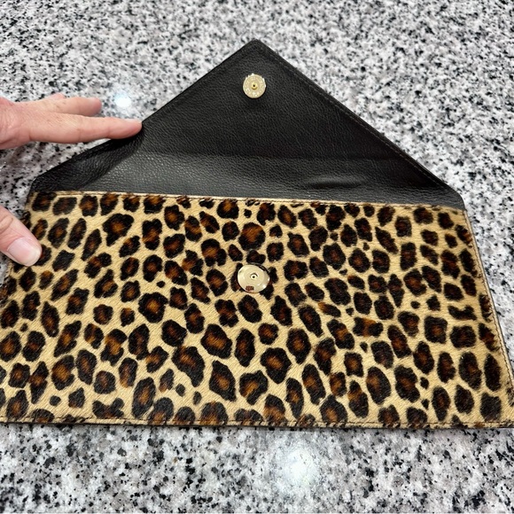 W Kleinberg Envelope Clutch, fur, leopard pattern - Picture 6 of 6